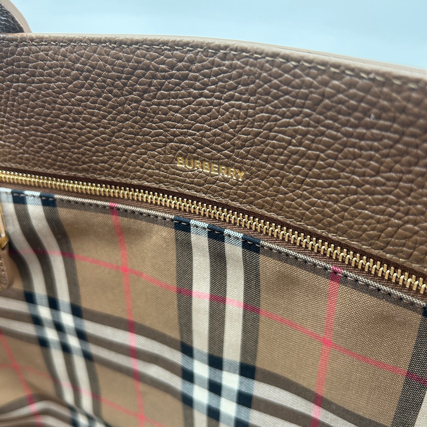 Burberry Shopper