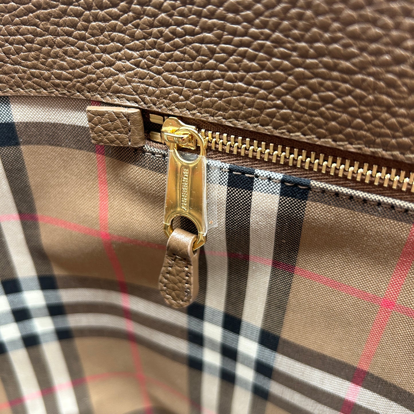 Burberry Shopper