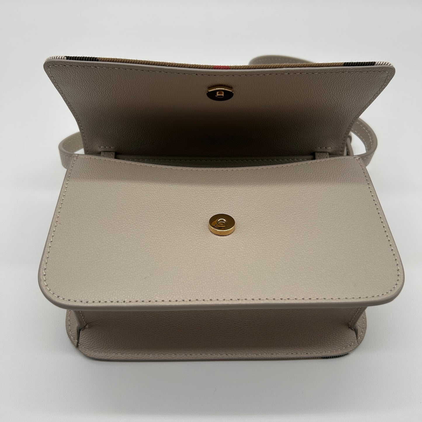 Burberry Clutch Umhängetasche