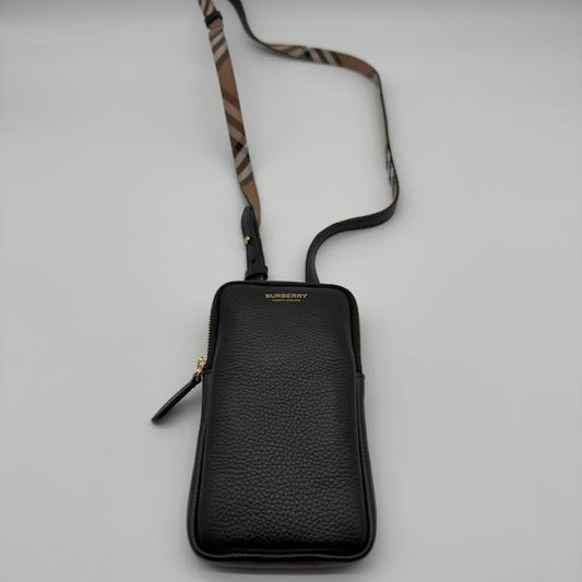 Handytasche aus genarbtem Kalbsleder