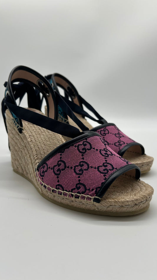 Gucci espadrille sandals size. 40