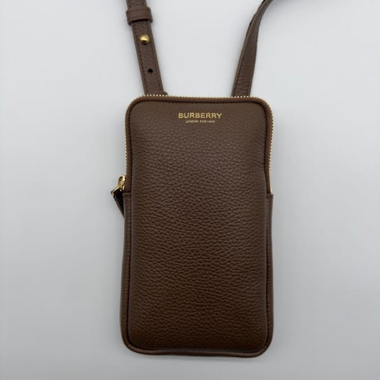 Handytasche aus genarbtem Kalbsleder