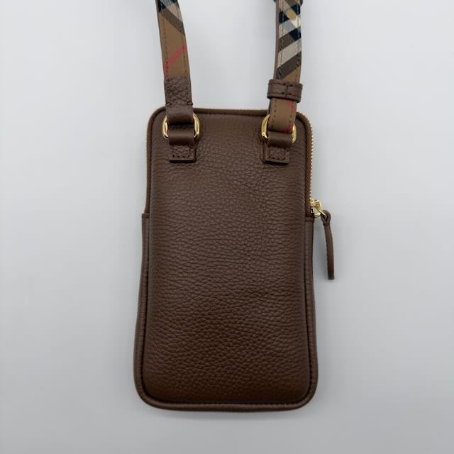 Handytasche aus genarbtem Kalbsleder