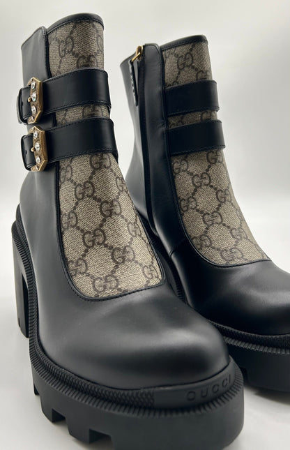 Gucci Buckles Ankle Boots Black Gr. 38